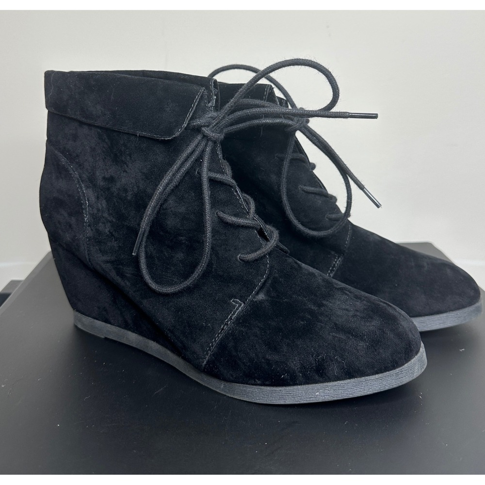 Madden Girl Black Faux Suede Lace Up Wedge Ankle Almond Toe Booties Heel Sz. 9